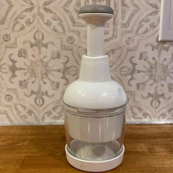 The Pampered Chef Kitchen Pampered Chef Chopper Poshmark